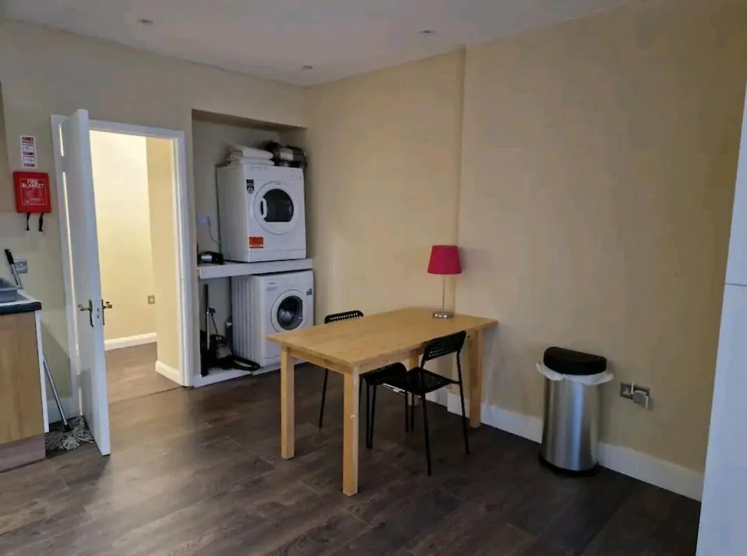Homestay Affordable Rooms In Shared Flat, London Bridge United Kingdom