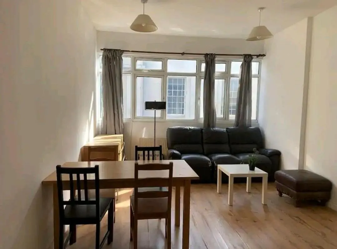 Homestay Affordable Rooms In Shared Flat, London Bridge