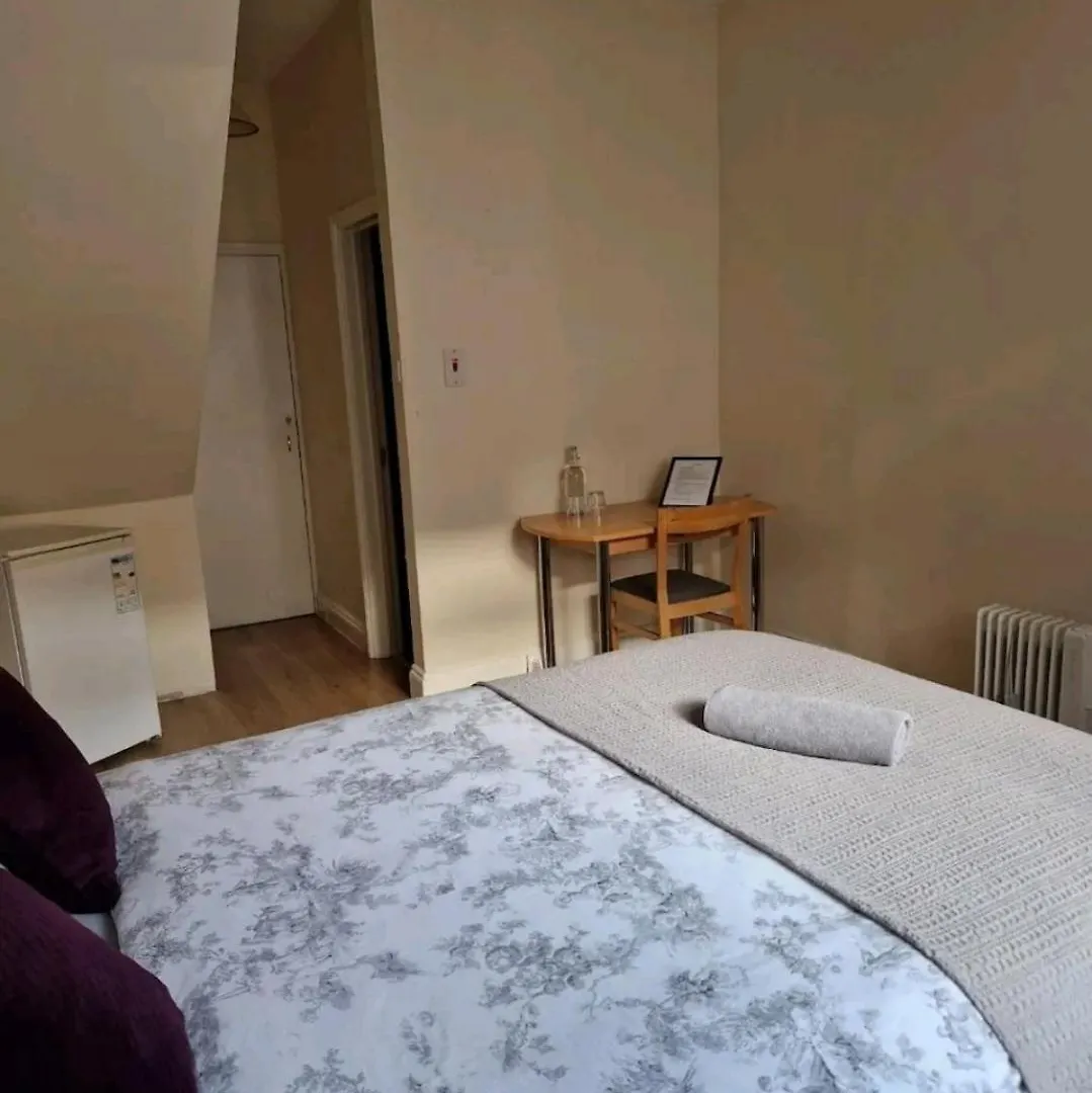 Affordable Rooms In Shared Flat, London Bridge United Kingdom
